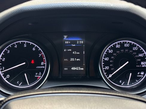 Used 2023 Toyota Camry SE FWD image 18