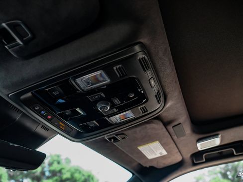 Used 2025 Cadillac Escalade V image 36