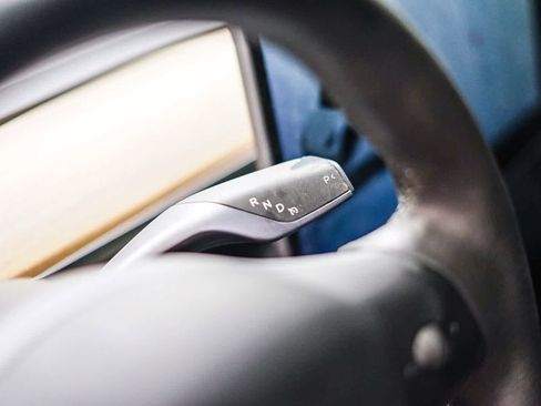 Used 2020 Tesla Model Y Performance image 17