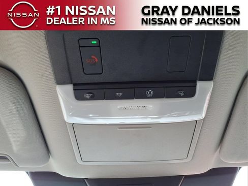 Used 2024 Nissan Pathfinder SV FWD image 21