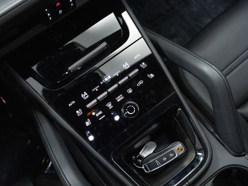 New 2026 Porsche Cayenne AWD/4WD image 28