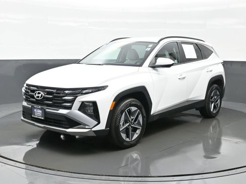 Used 2025 Hyundai Tucson SEL AWD/4WD image 2
