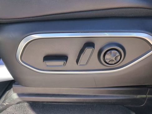 Used 2024 Jeep Wagoneer L Series II w/ Flexible Seating Group image 24