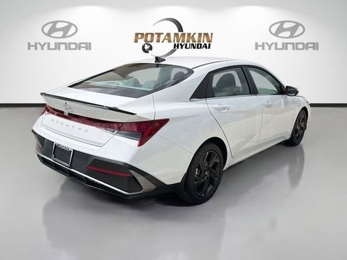 New 2026 Hyundai Elantra SEL Sport Premium FWD image 5