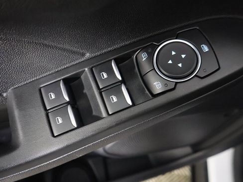 Used 2022 Ford Escape SE image 31