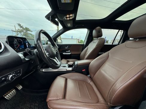 Used 2020 Mercedes-Benz GLB 250 4MATIC image 21