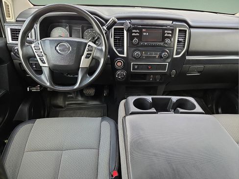 Used 2018 Nissan Titan S w/ GAWR Package AWD/4WD image 11