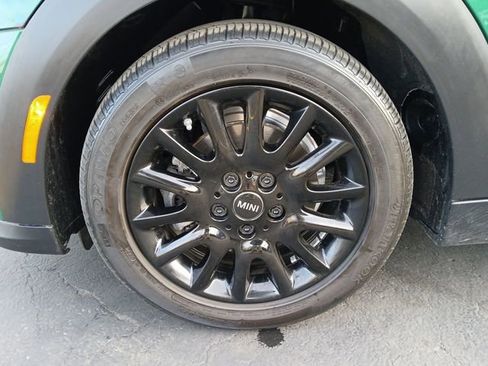 Used 2024 MINI Cooper 2-Door Hardtop image 24