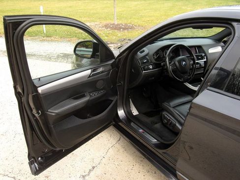 Used 2016 BMW X4 xDrive28i image 17