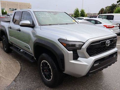 Used 2024 Toyota Tacoma TRD Off-Road AWD/4WD image 6