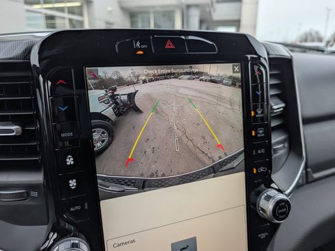 New 2026 RAM 1500 4x4 Crew Cab image 26