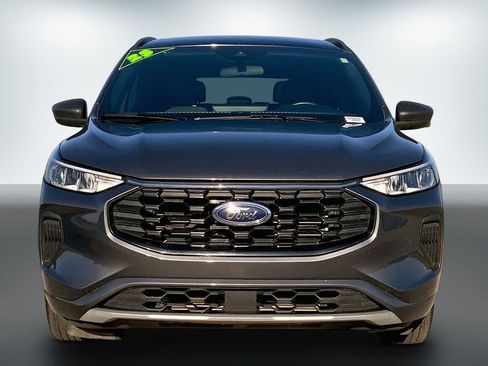 Used 2023 Ford Escape ST-Line w/ Tech Pack #1 FWD image 3