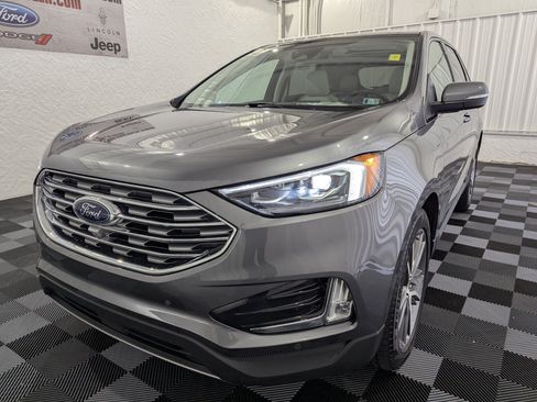 Used 2024 Ford Edge Titanium w/ Equipment Group 301A AWD/4WD image 3