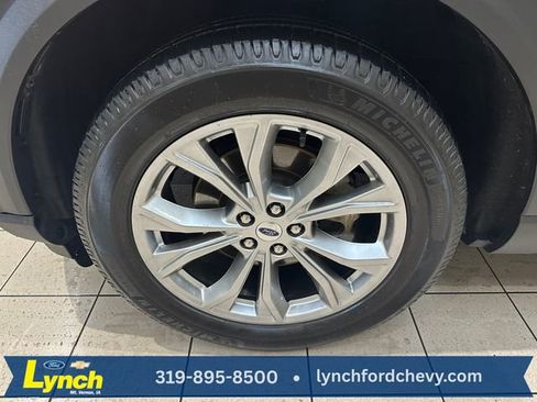 Used 2023 Ford Explorer XLT w/ Equipment Group 202A AWD/4WD image 31