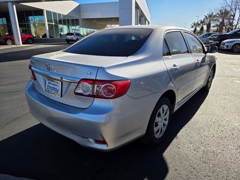 Used 2011 Toyota Corolla LE image 4