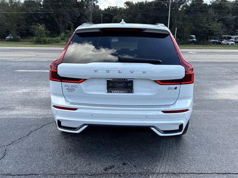 New 2026 Volvo XC60 B5 Plus w/ Protection Package Premier image 4