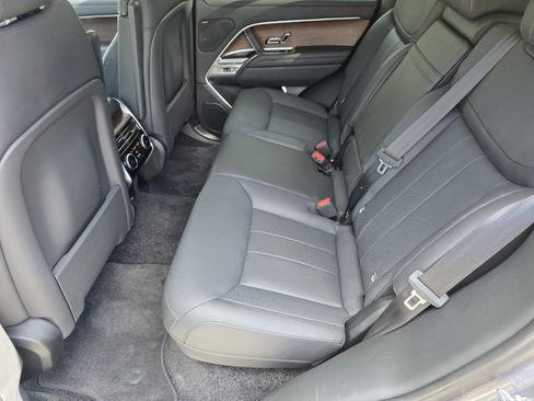 Certified 2024 Land Rover Range Rover SE AWD/4WD image 14