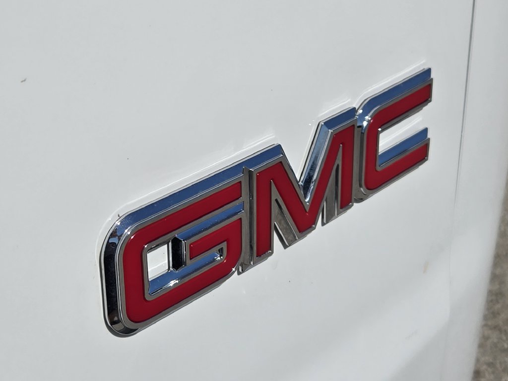 Used 2023 GMC Savana 3500 w/ Driver Convenience Package RWD image 10