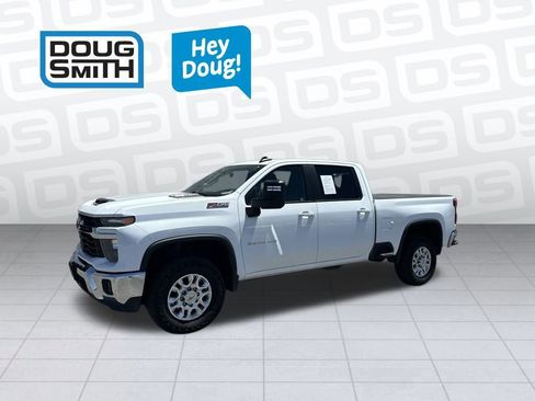 Used 2024 Chevrolet Silverado 3500 LT w/ Convenience Package AWD/4WD image 1