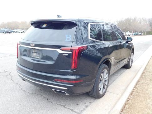 Used 2020 Cadillac XT6 Premium Luxury w/ LPO, Floor Liner Package image 4