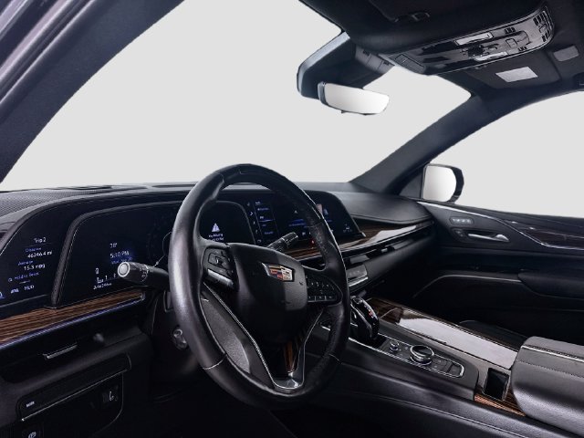 Used 2023 Cadillac Escalade Premium Luxury RWD image 22