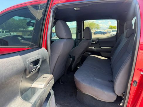 Used 2016 Toyota Tacoma TRD Off-Road w/ Towing Package AWD/4WD image 15