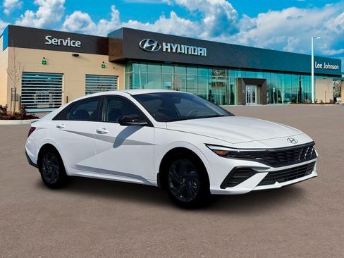 New 2026 Hyundai Elantra Sport FWD image 10