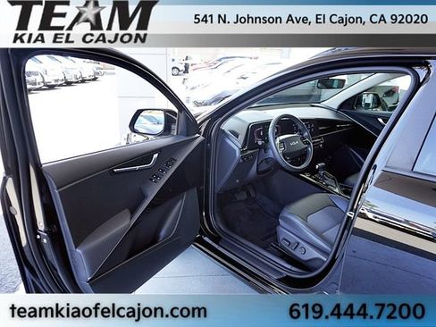Certified 2024 Kia Niro EX FWD image 37