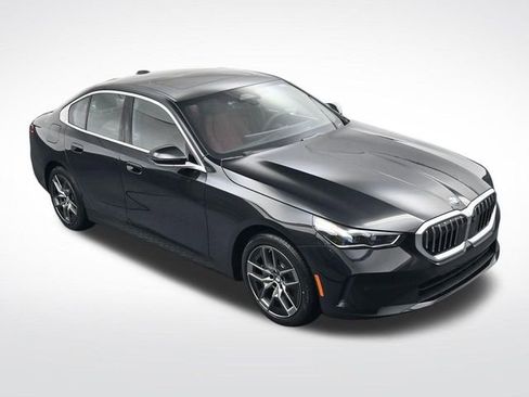 New 2026 BMW 540i xDrive w/ Premium Package AWD/4WD image 24