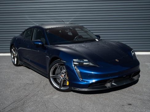 Used 2020 Porsche Taycan Turbo S image 28