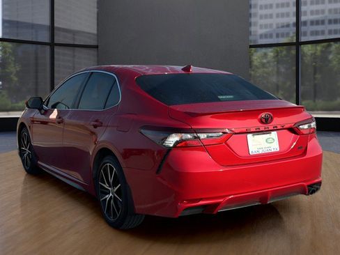 Used 2023 Toyota Camry SE image 15