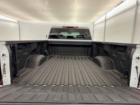 Used 2025 GMC Sierra 3500 SLT w/ X31 Off-Road Package image 34