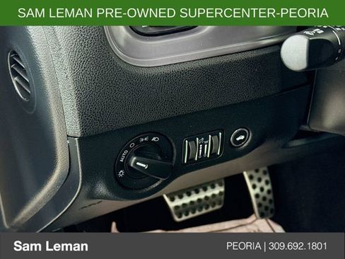 Used 2023 Dodge Charger R/T w/ Blacktop Package image 10