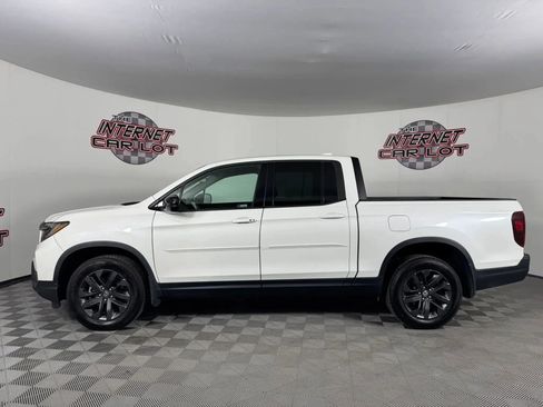 Used 2021 Honda Ridgeline Sport image 4