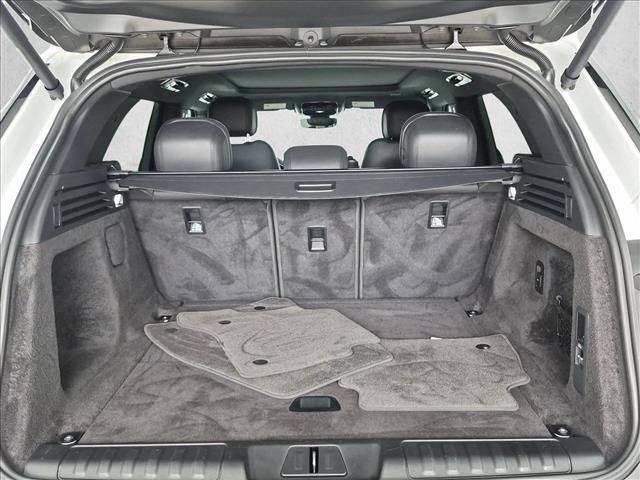 Used 2025 Land Rover Range Rover Sport SE AWD/4WD image 6