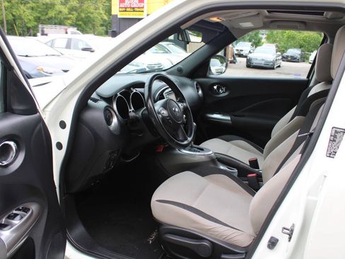 Used 2012 Nissan Juke SV AWD/4WD image 25