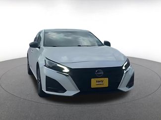 Used 2025 Nissan Altima 2.5 SV FWD video 2