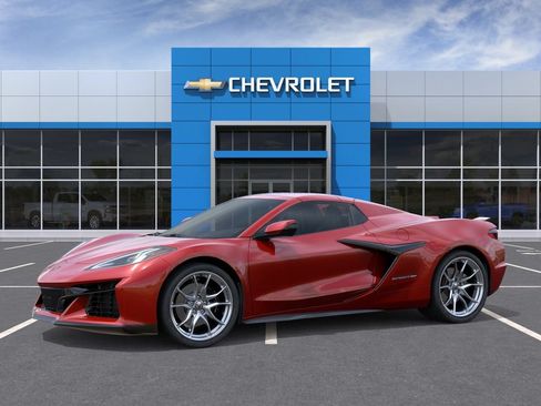 New 2027 Chevrolet Corvette Grand Sport RWD image 2
