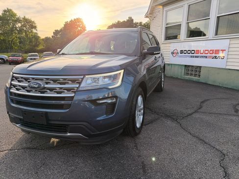 Used 2018 Ford Explorer XLT w/ Equipment Group 202A AWD/4WD image 1