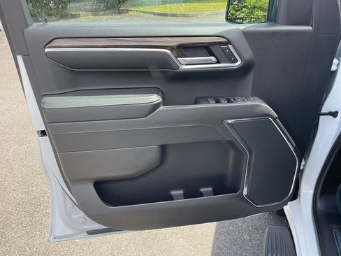 Certified 2023 GMC Sierra 1500 Elevation w/ LPO, Elevation Black Package AWD/4WD image 22