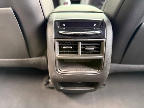 Used 2021 Cadillac XT5 Premium Luxury AWD/4WD image 48