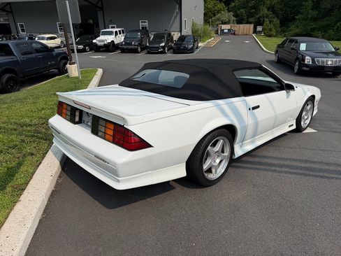 Used 1991 Chevrolet Camaro Z28 RWD image 7