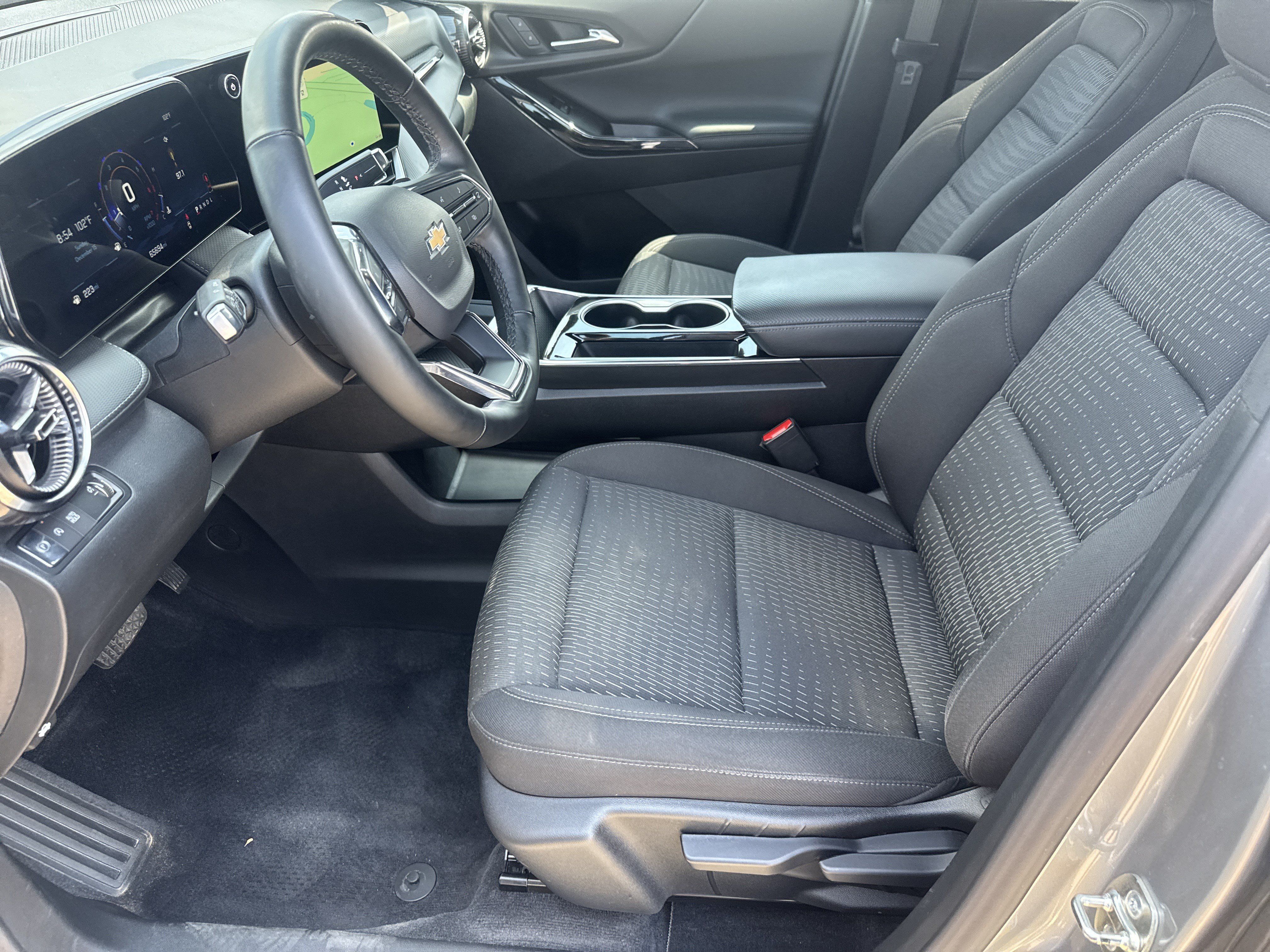 Used 2025 Chevrolet Equinox LT FWD image 5