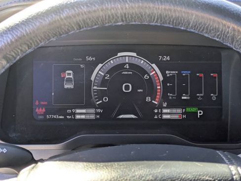 Used 2024 Toyota Tundra Platinum image 21