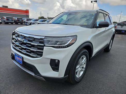 New 2026 Ford Explorer Active w/ Active Comfort Package RWD image 4