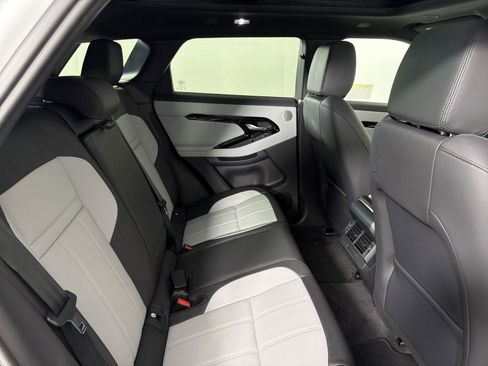 New 2026 Land Rover Range Rover Evoque Dynamic SE AWD/4WD image 31