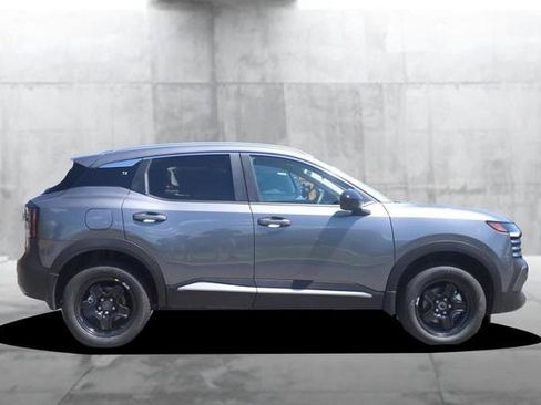 New 2026 Nissan Kicks SV FWD image 5