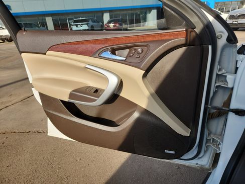 Used 2016 Buick Regal Premium w/ Driver Confidence Package #1 image 13