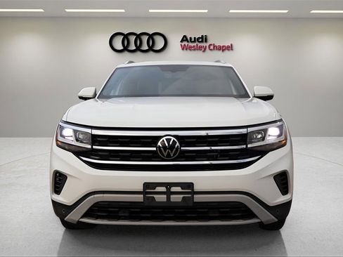Used 2023 Volkswagen Atlas Cross Sport SE w/ Black Wheel Package image 8