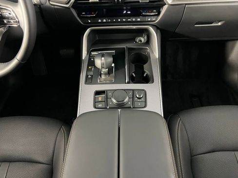 Used 2025 MAZDA CX-90 Plug-In Hybrid w/Premium Sport image 16